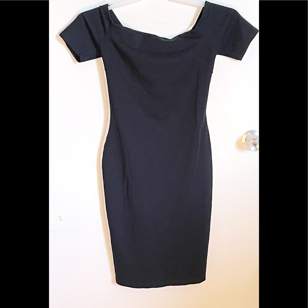 Windsor, dress
